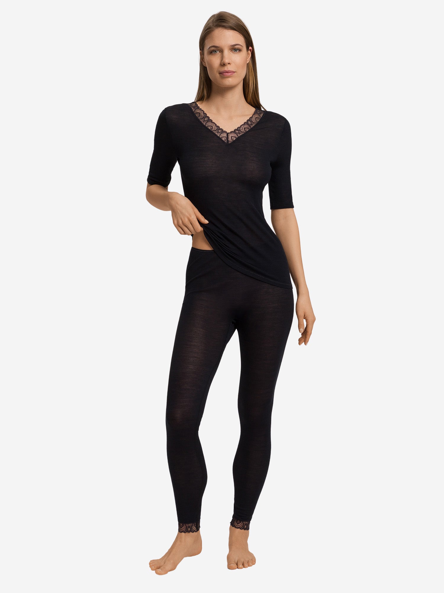 black / L