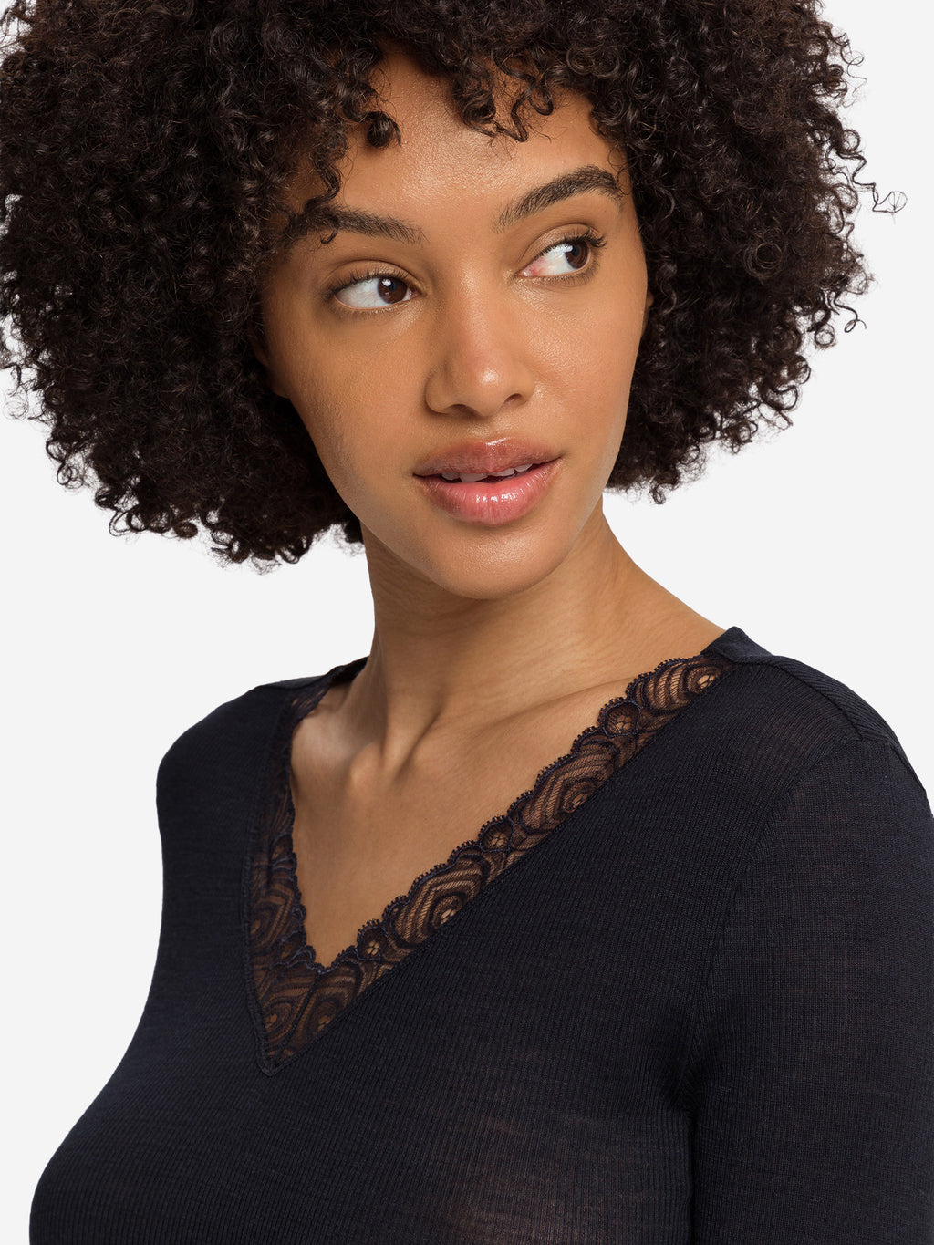 black / L