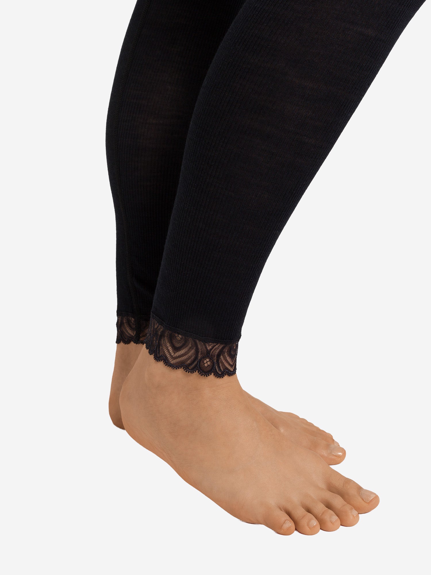 black / L