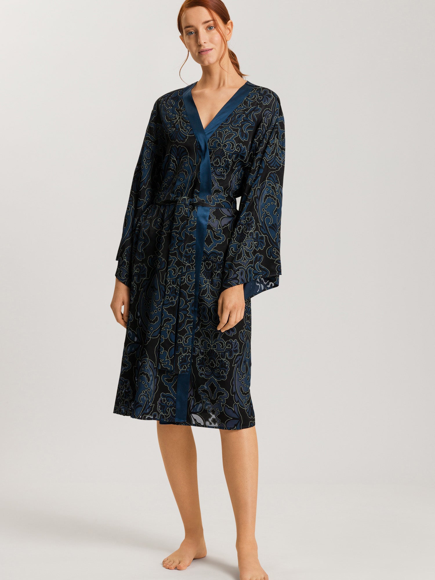 sheer damask / L