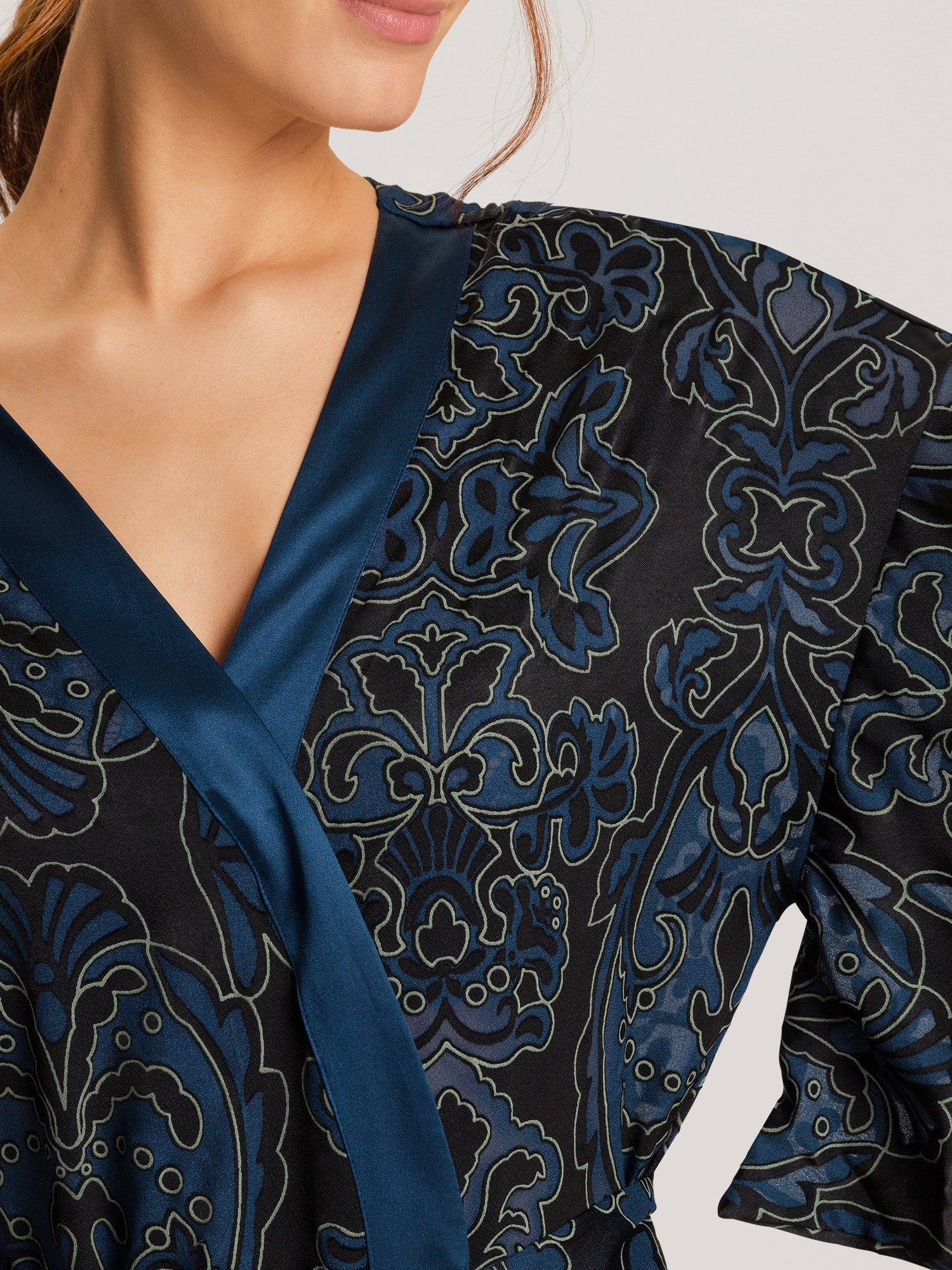 sheer damask / L