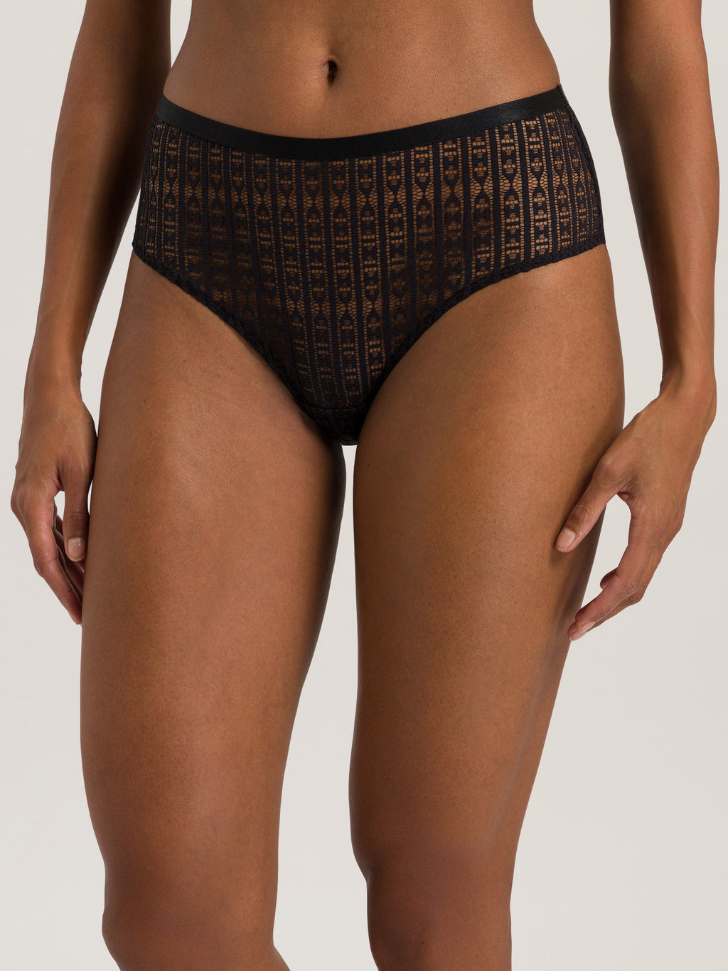 black / L