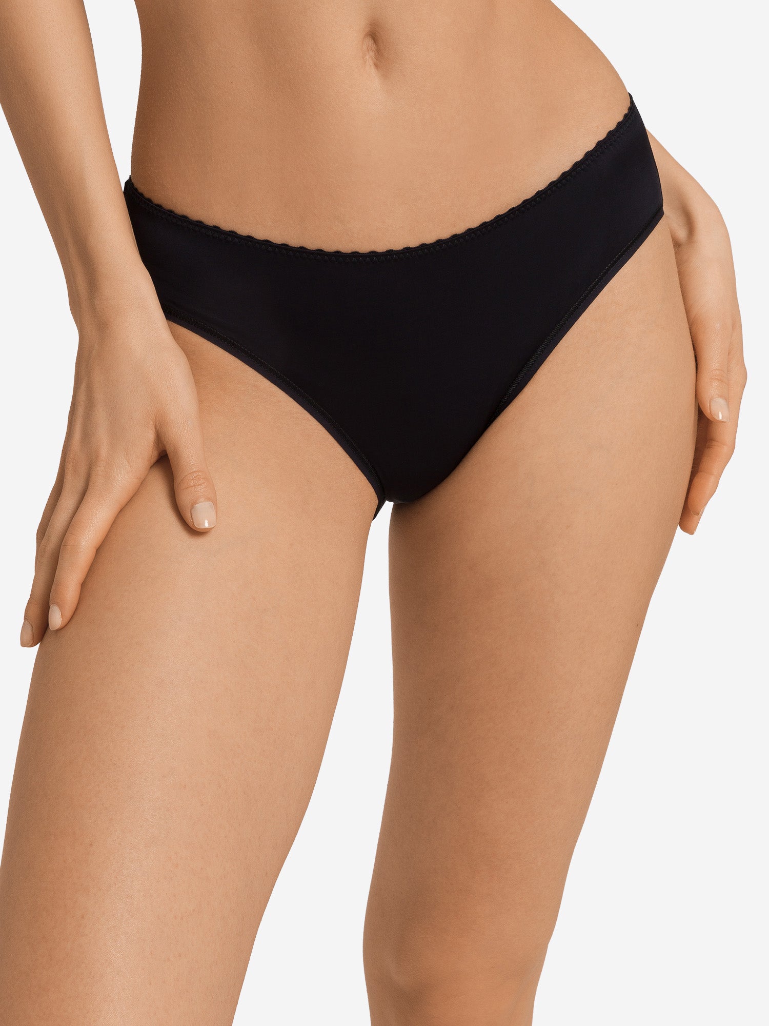 black / L