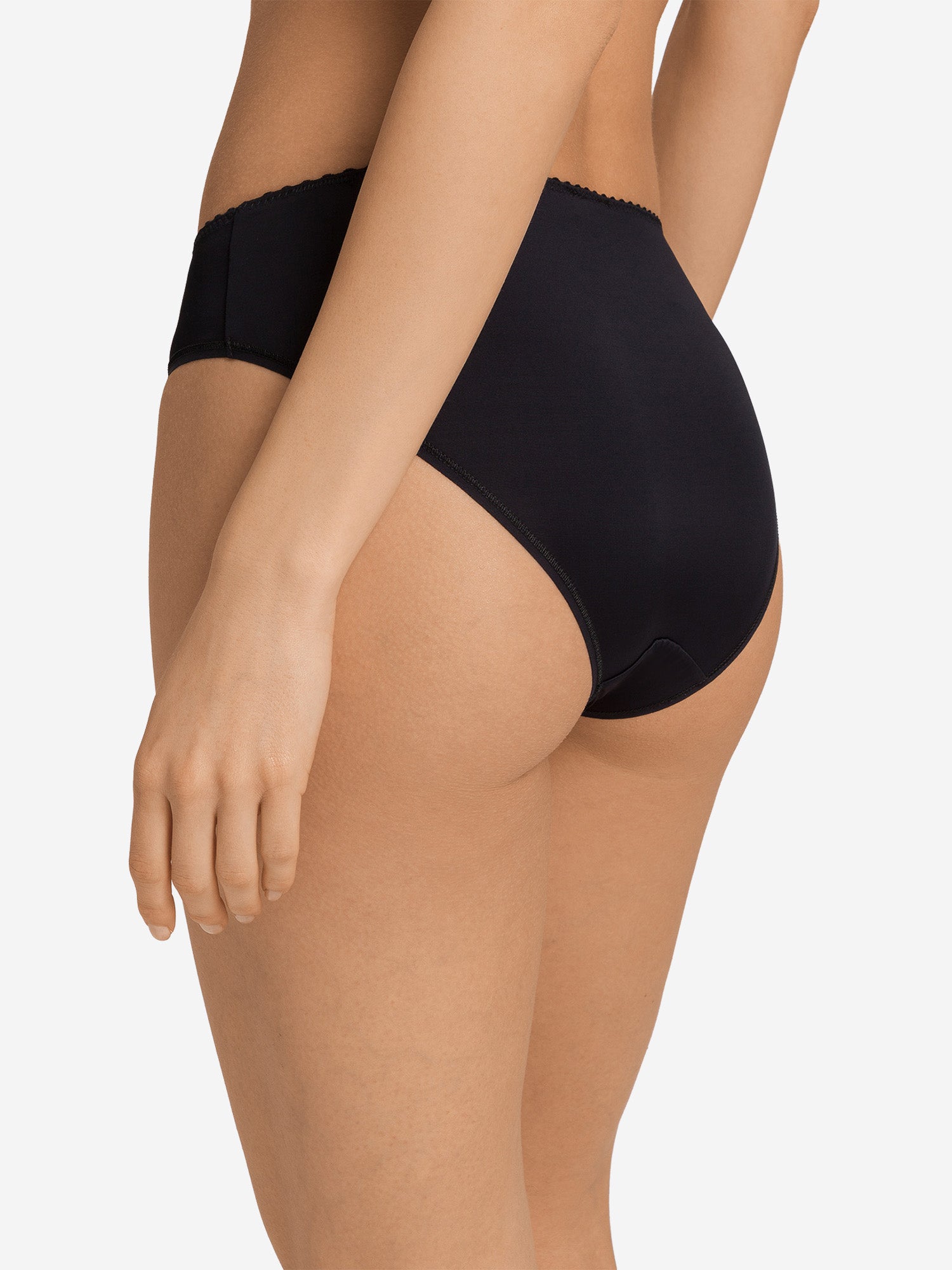 black / L