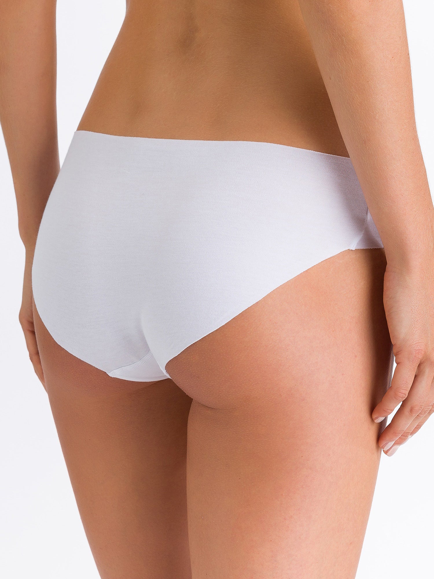 white / L