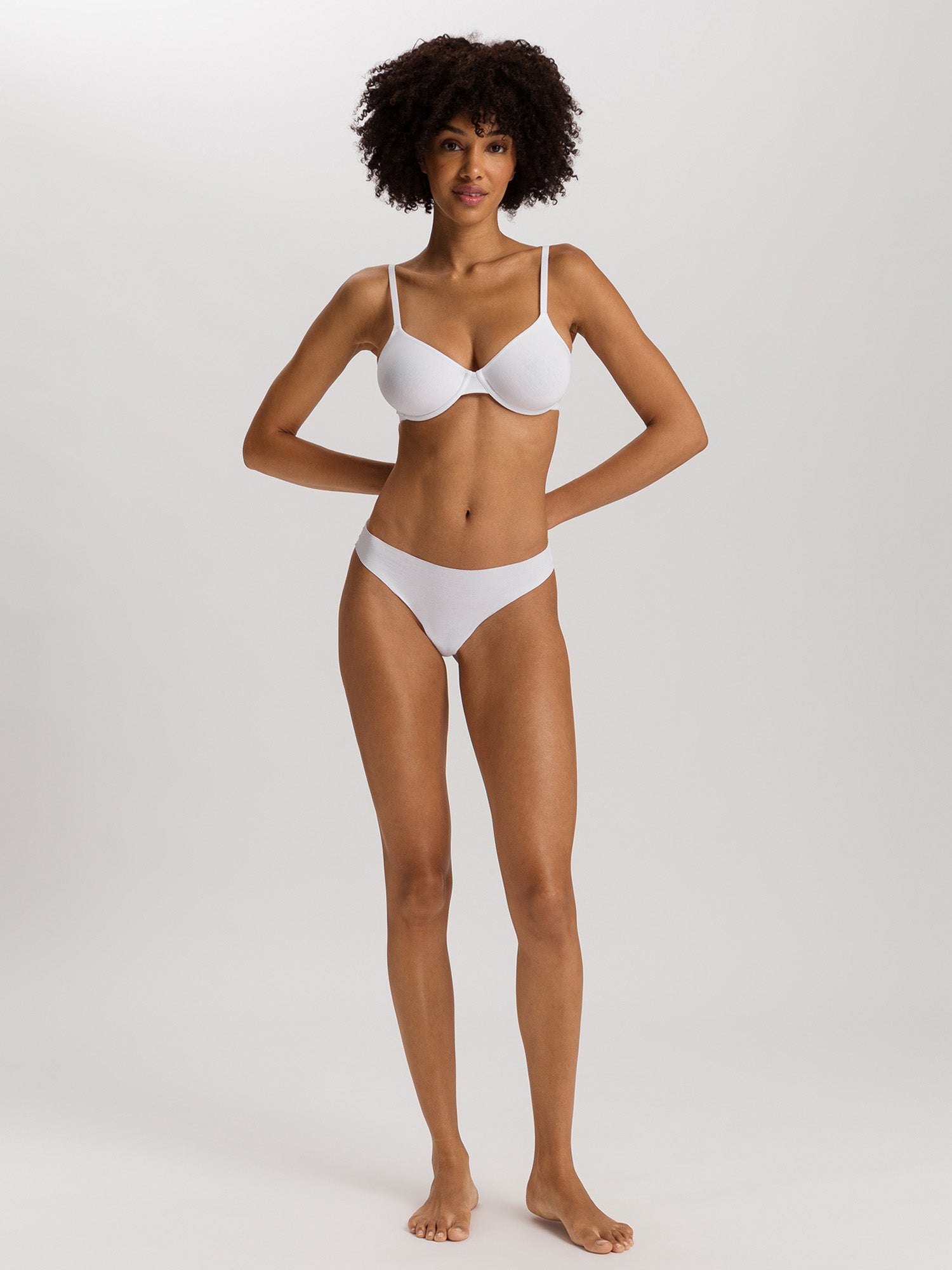 white / L