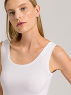 white / L