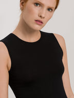 black / L
