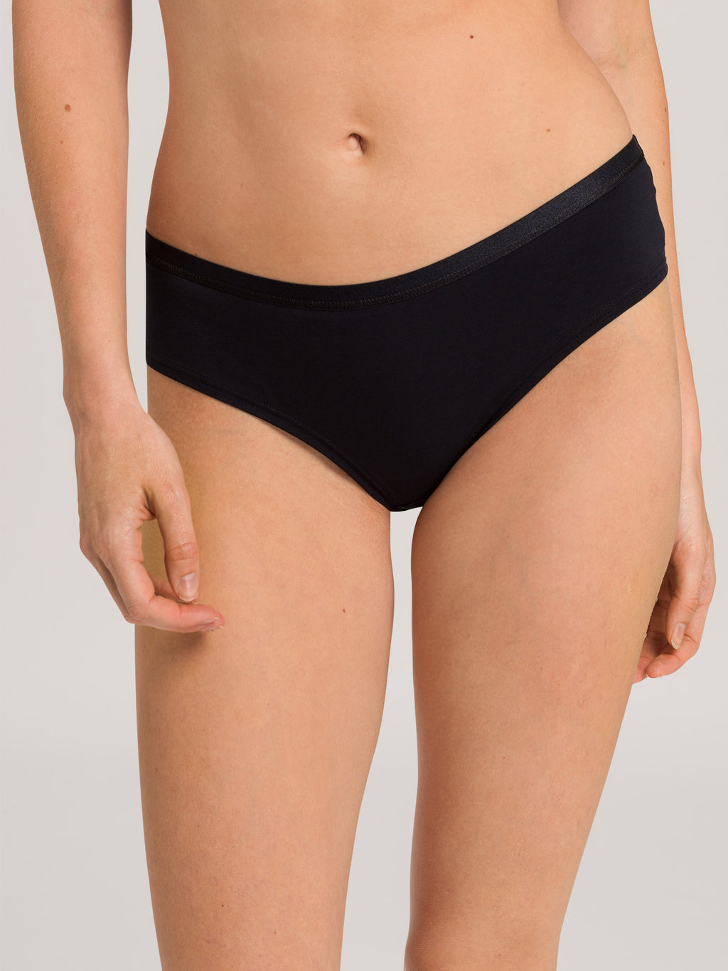 black / L