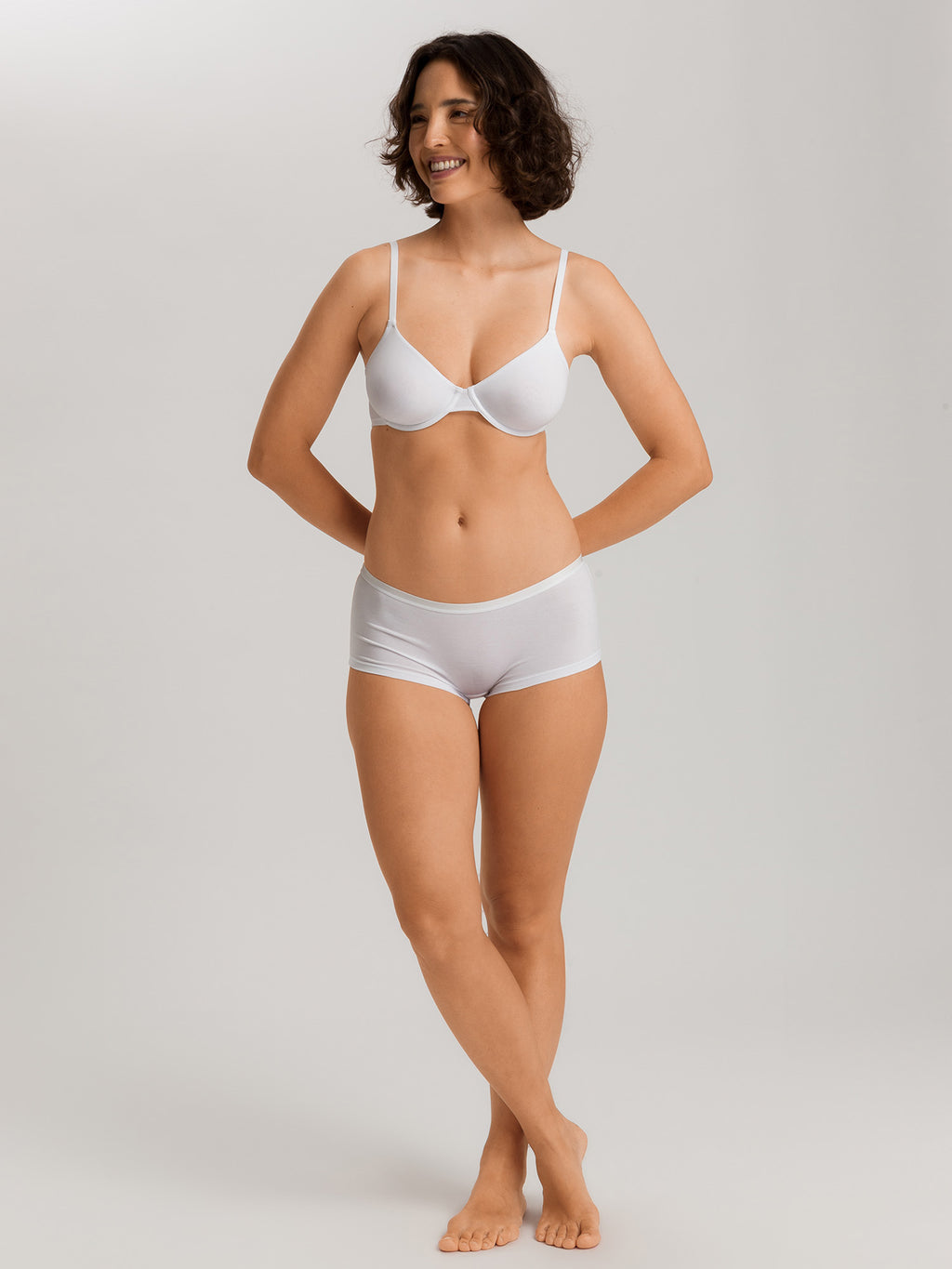 white / L