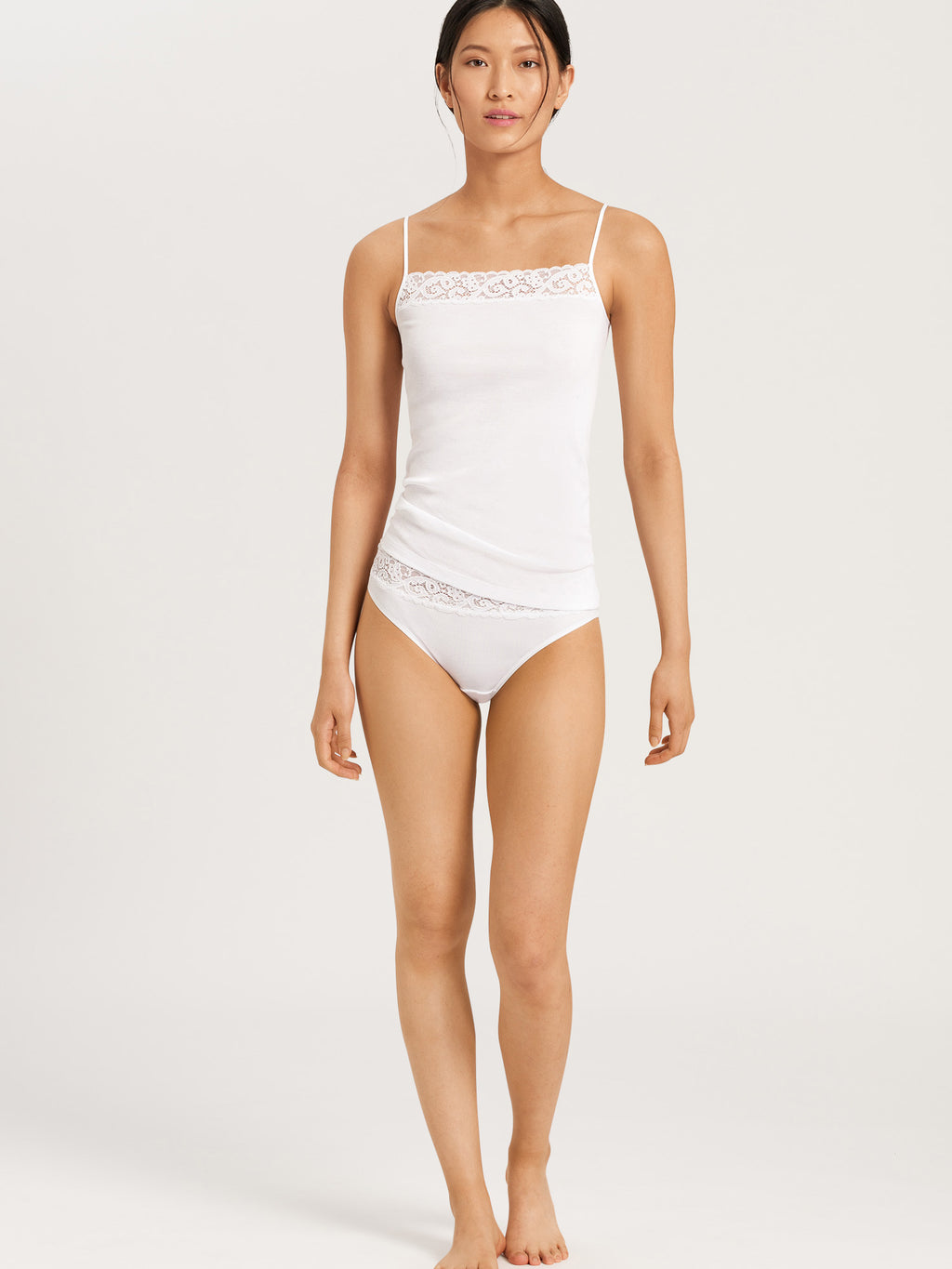 white / L