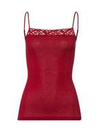 red dahlia / L