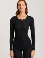 black / L