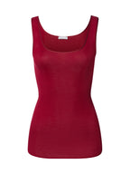 red dahlia / L