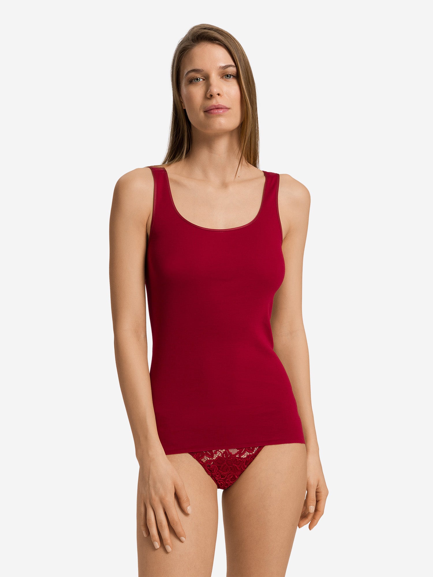 red dahlia / L