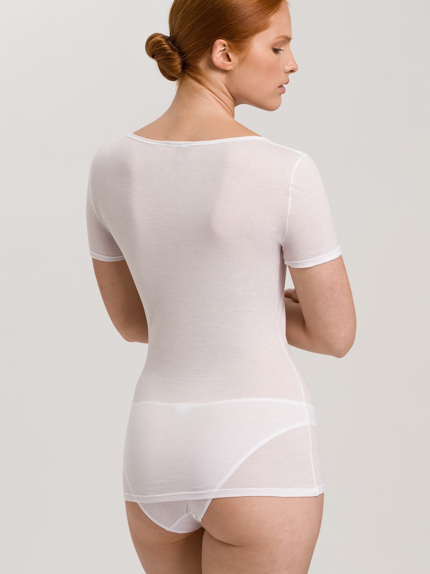 white / L