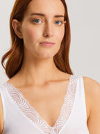 white / L