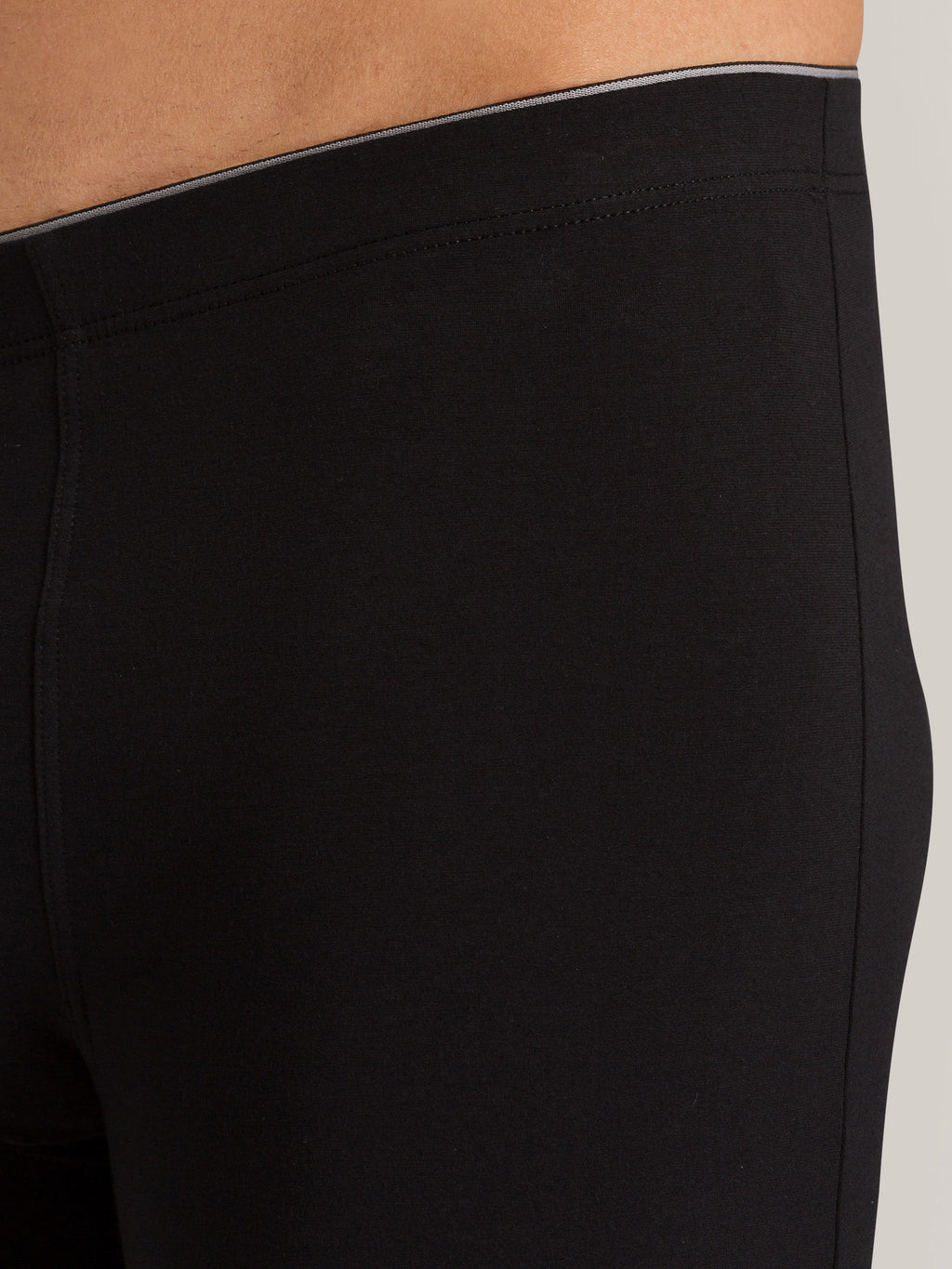 black / L