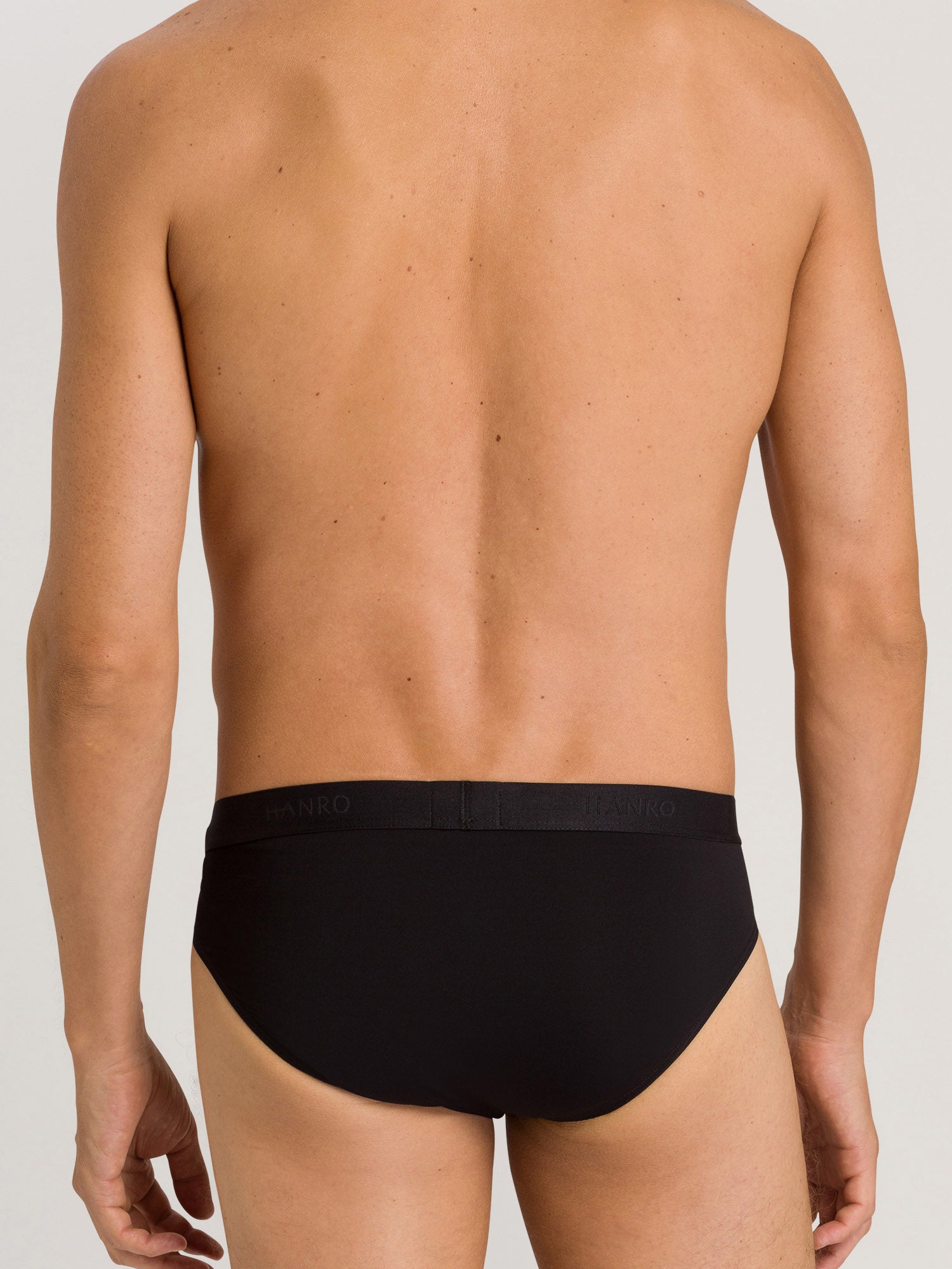 black / L