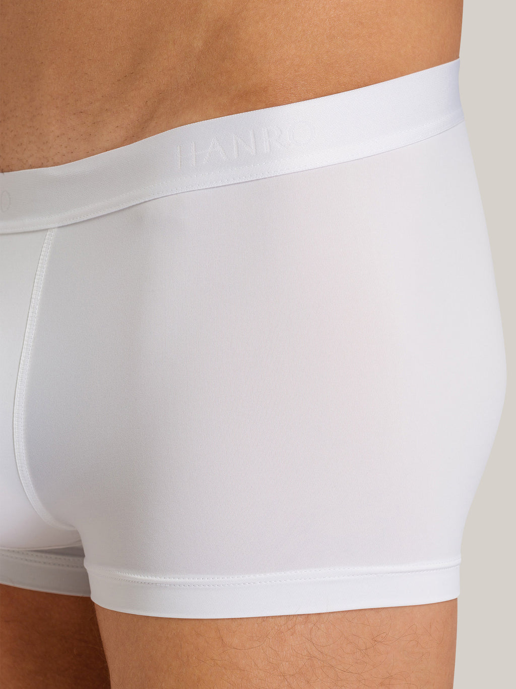 white / L