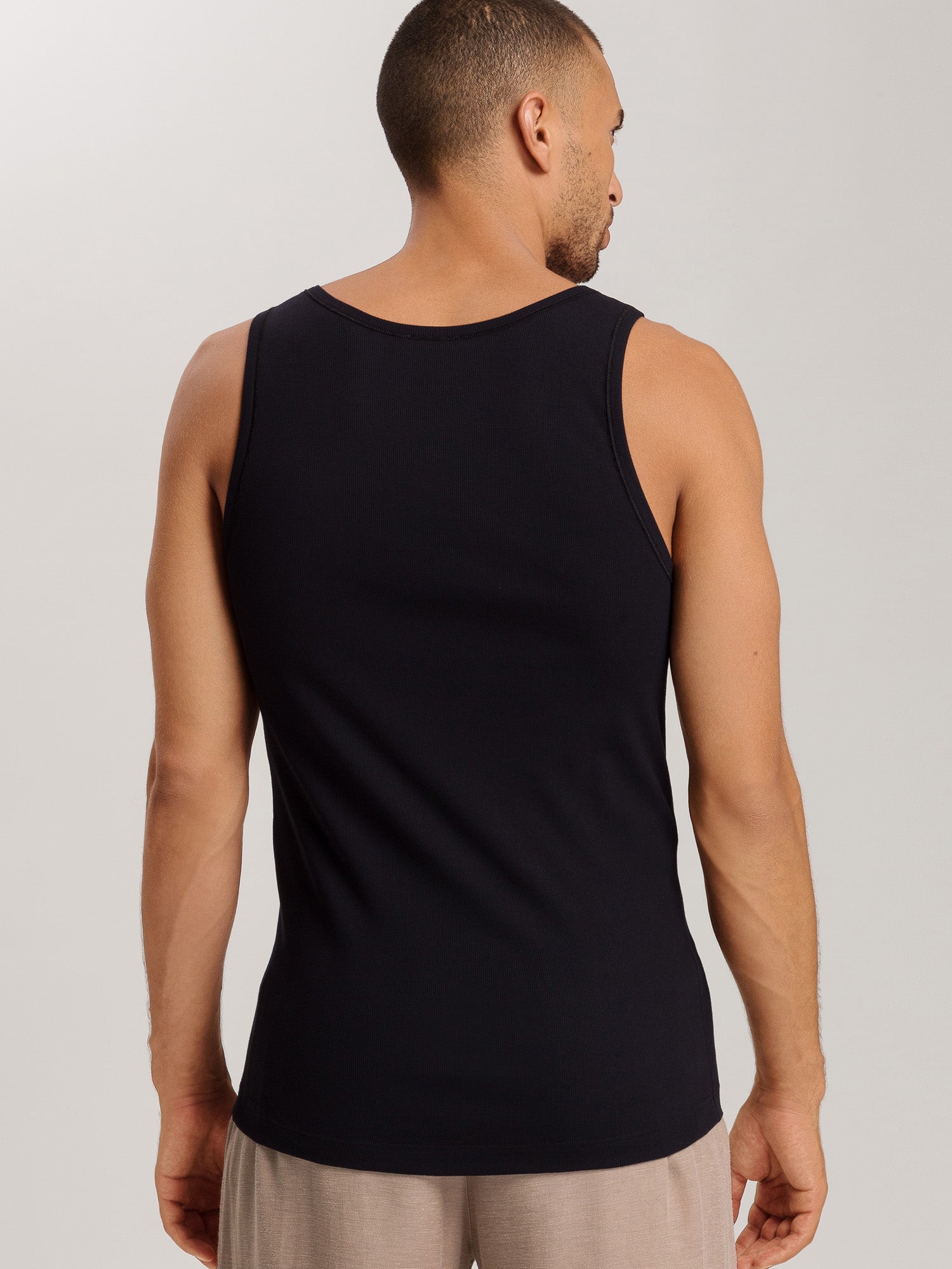 black / L