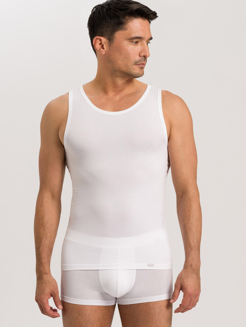 white / L