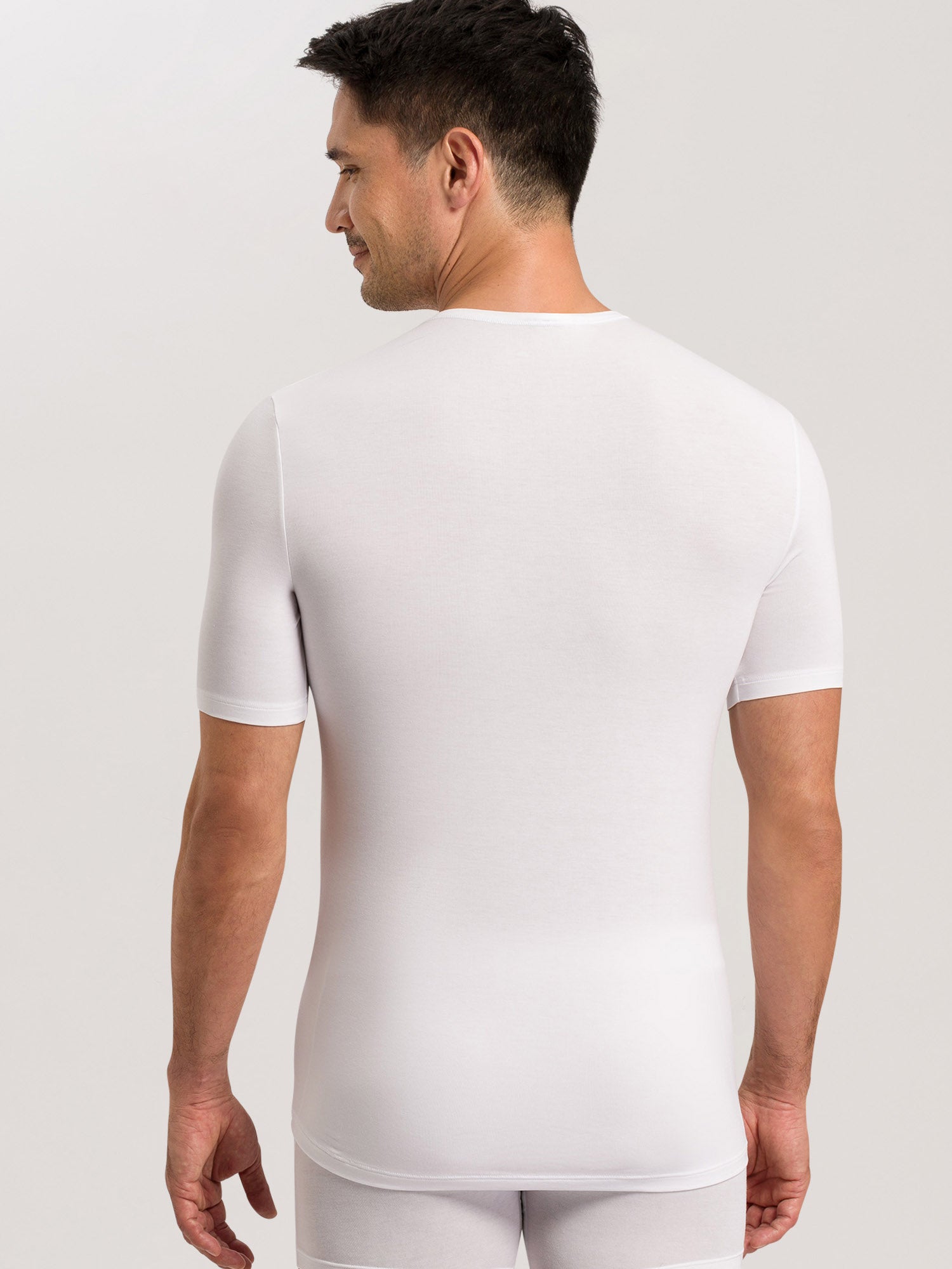 white / L