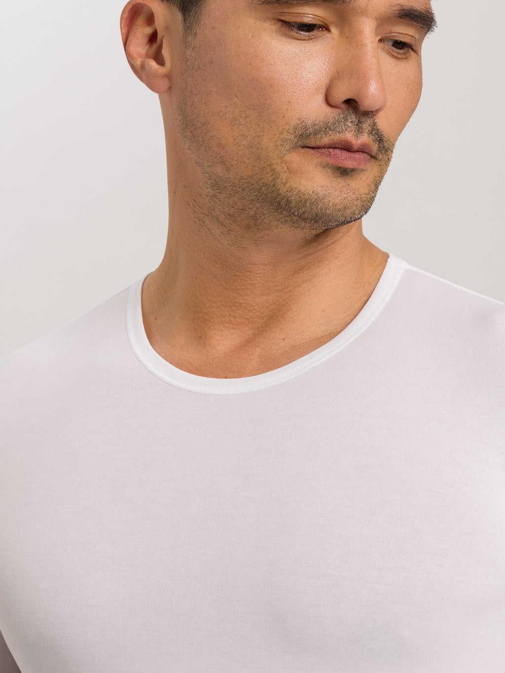 white / L