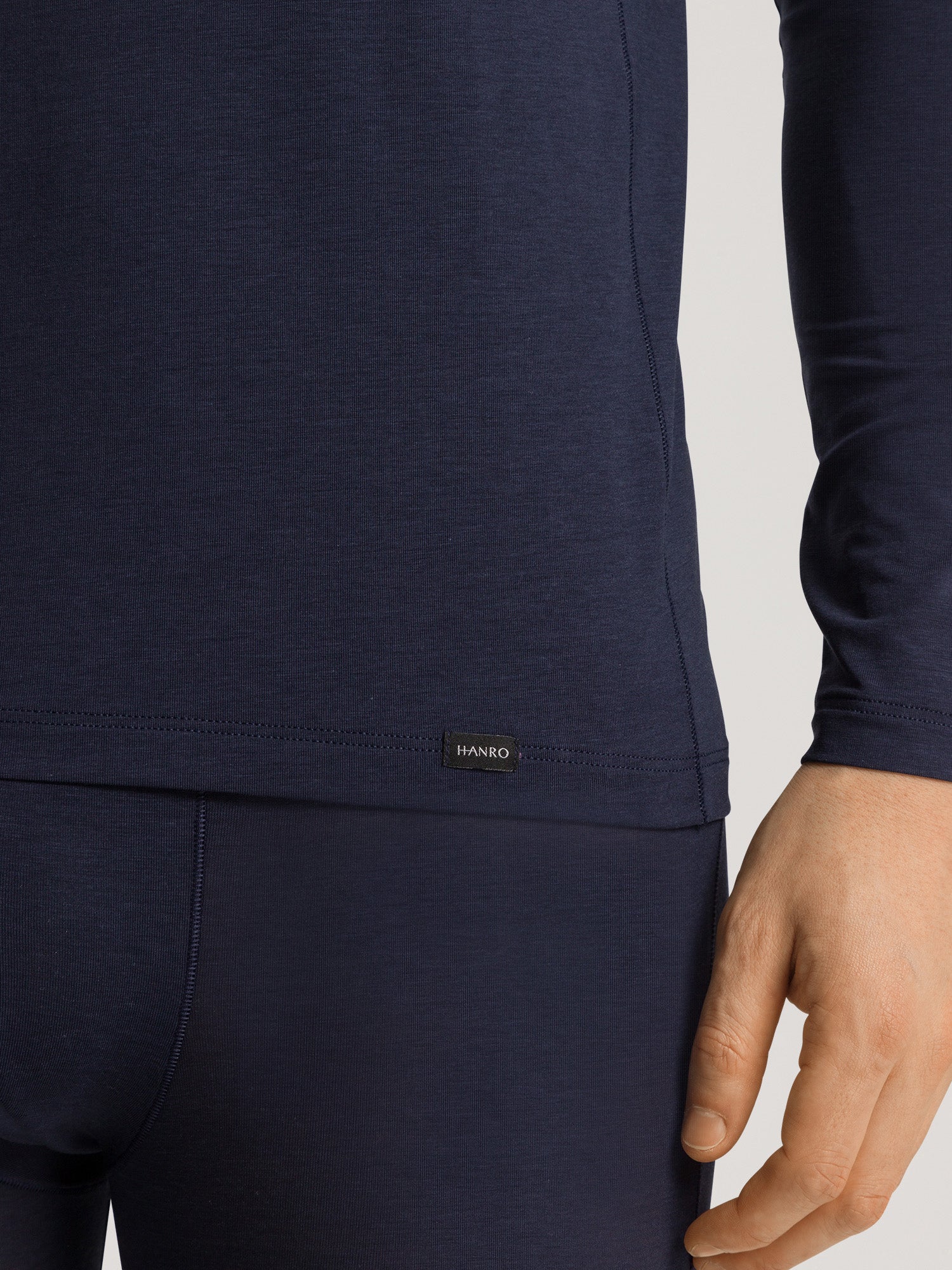 deep navy / L