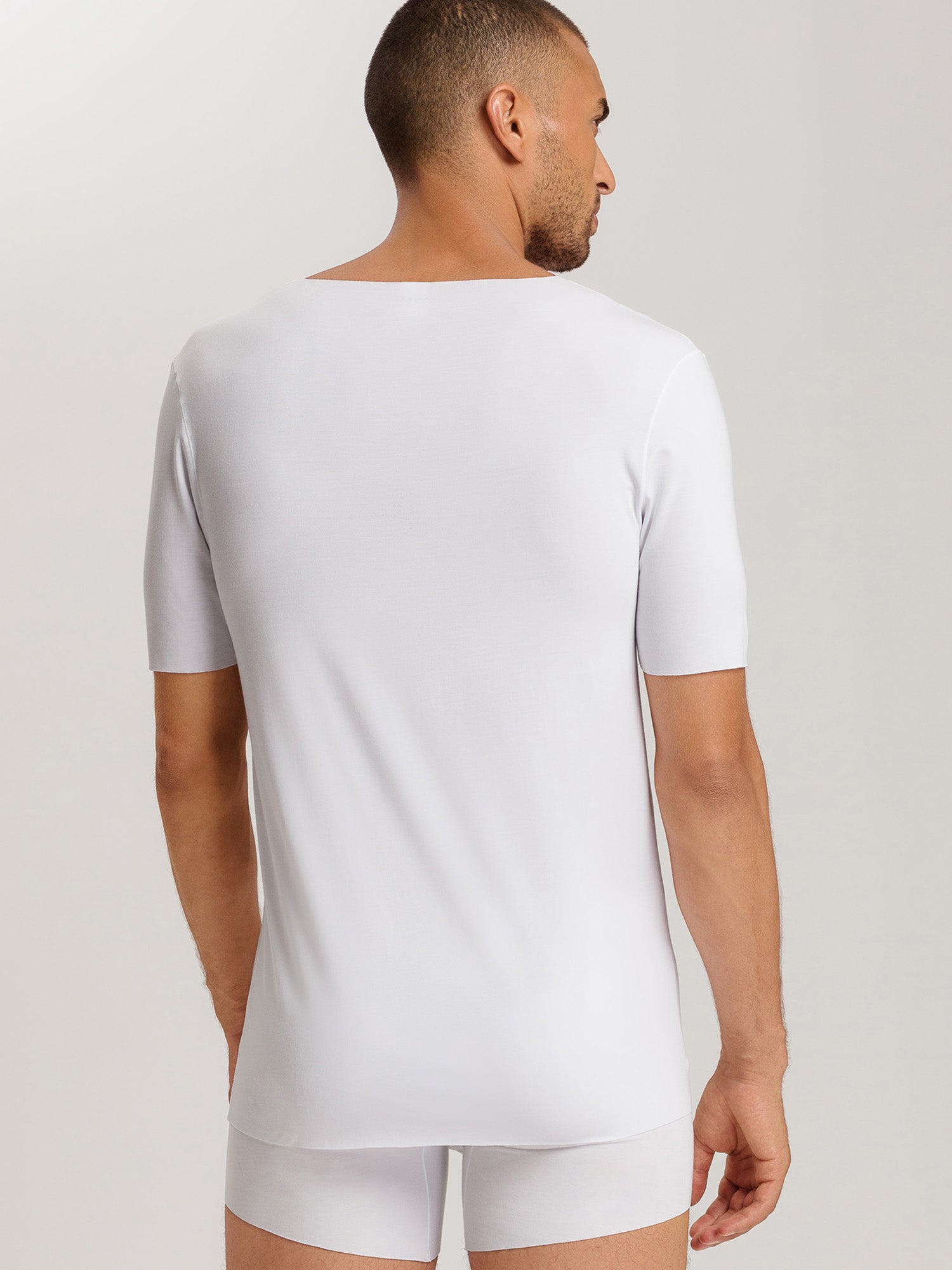 white / L