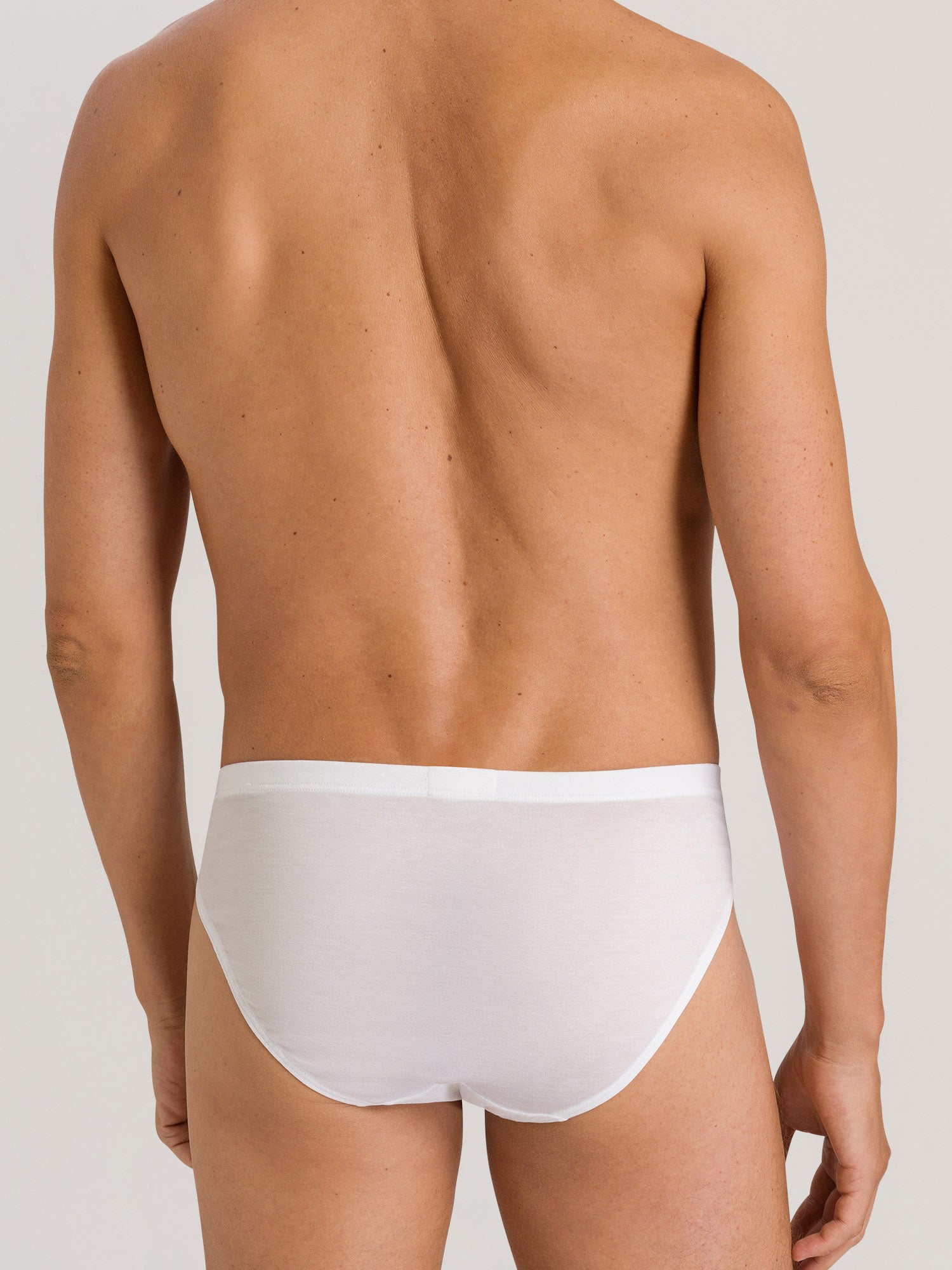 white / L