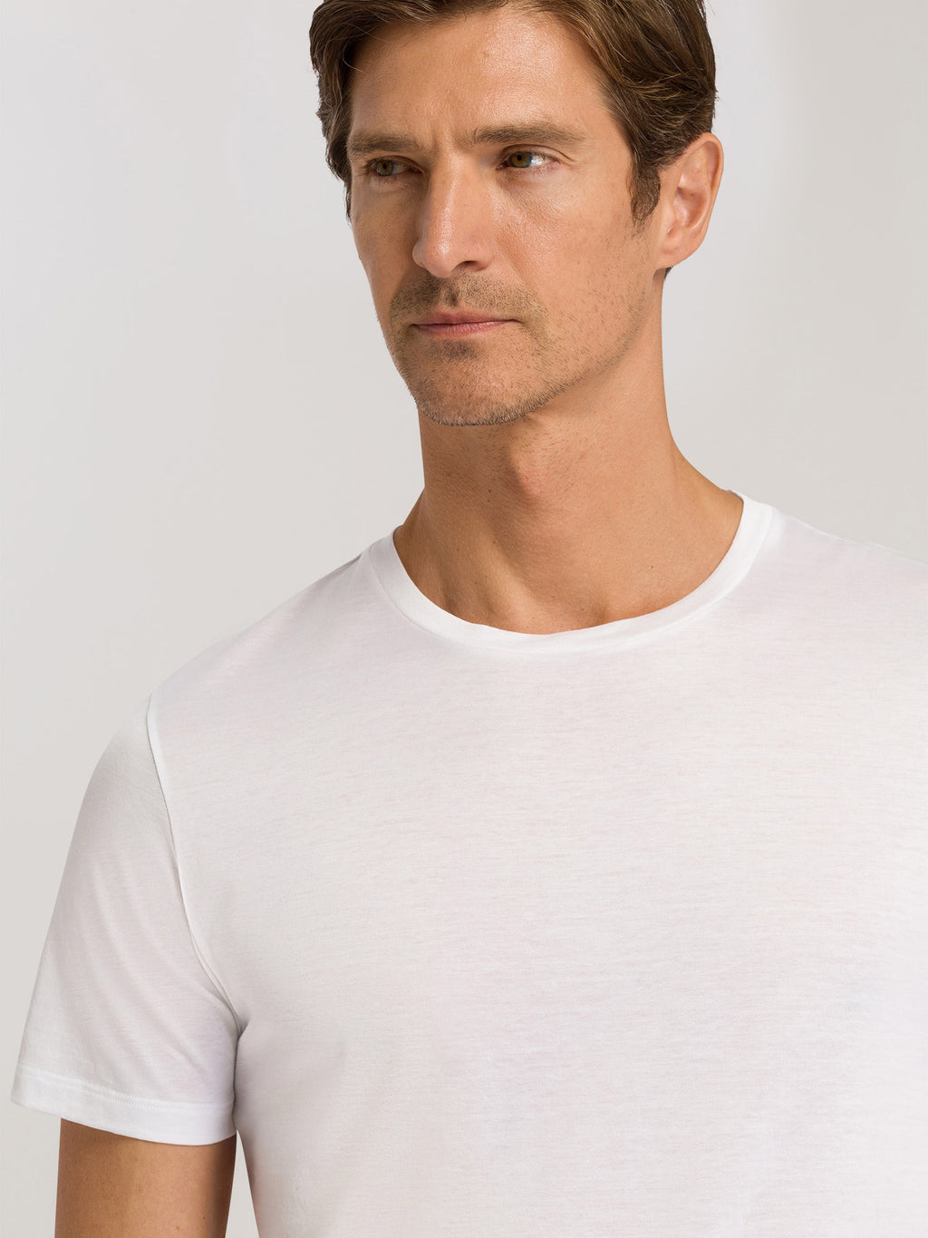white / L