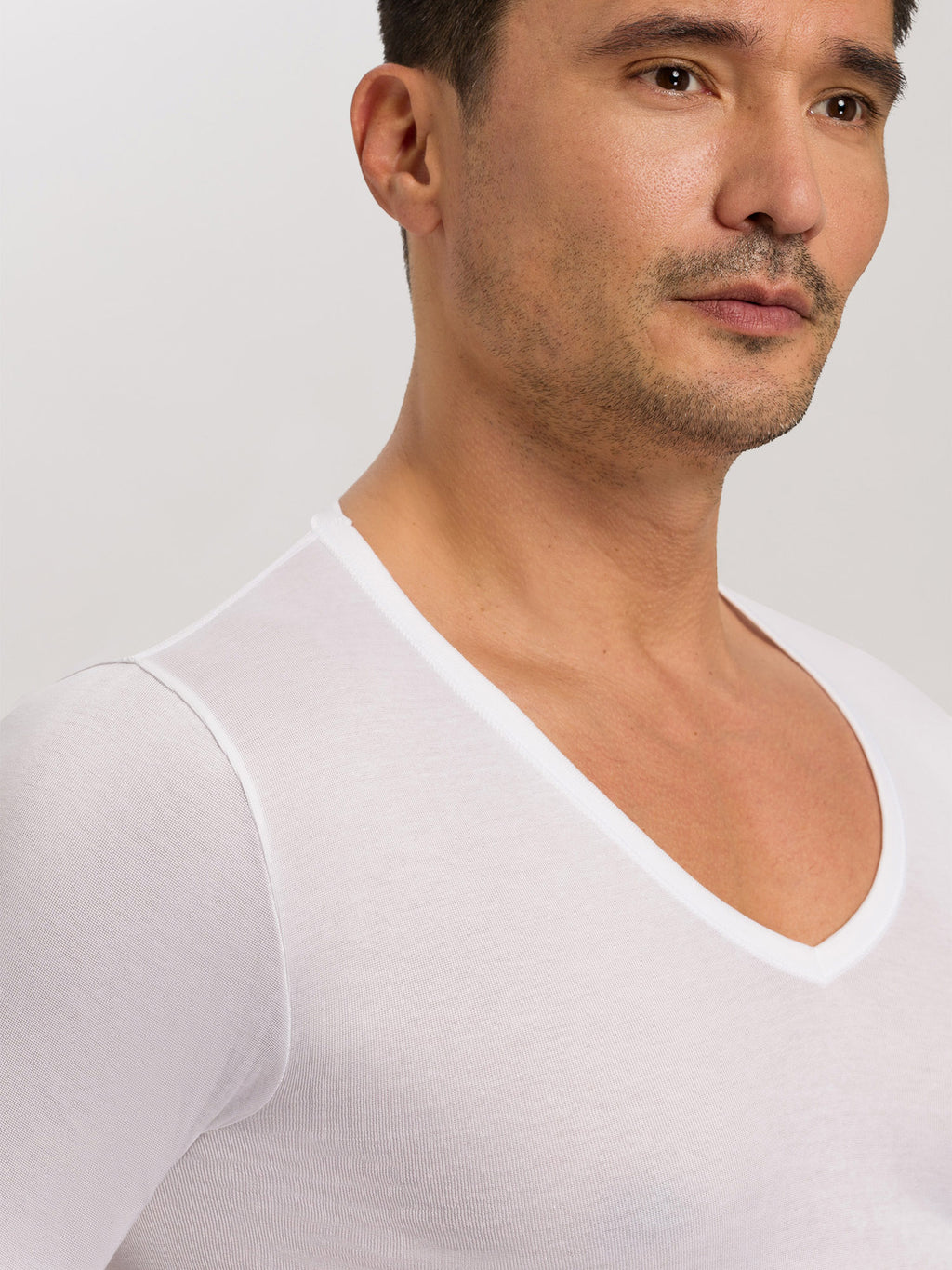 white / L