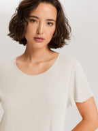 misty white / L