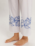 white / L