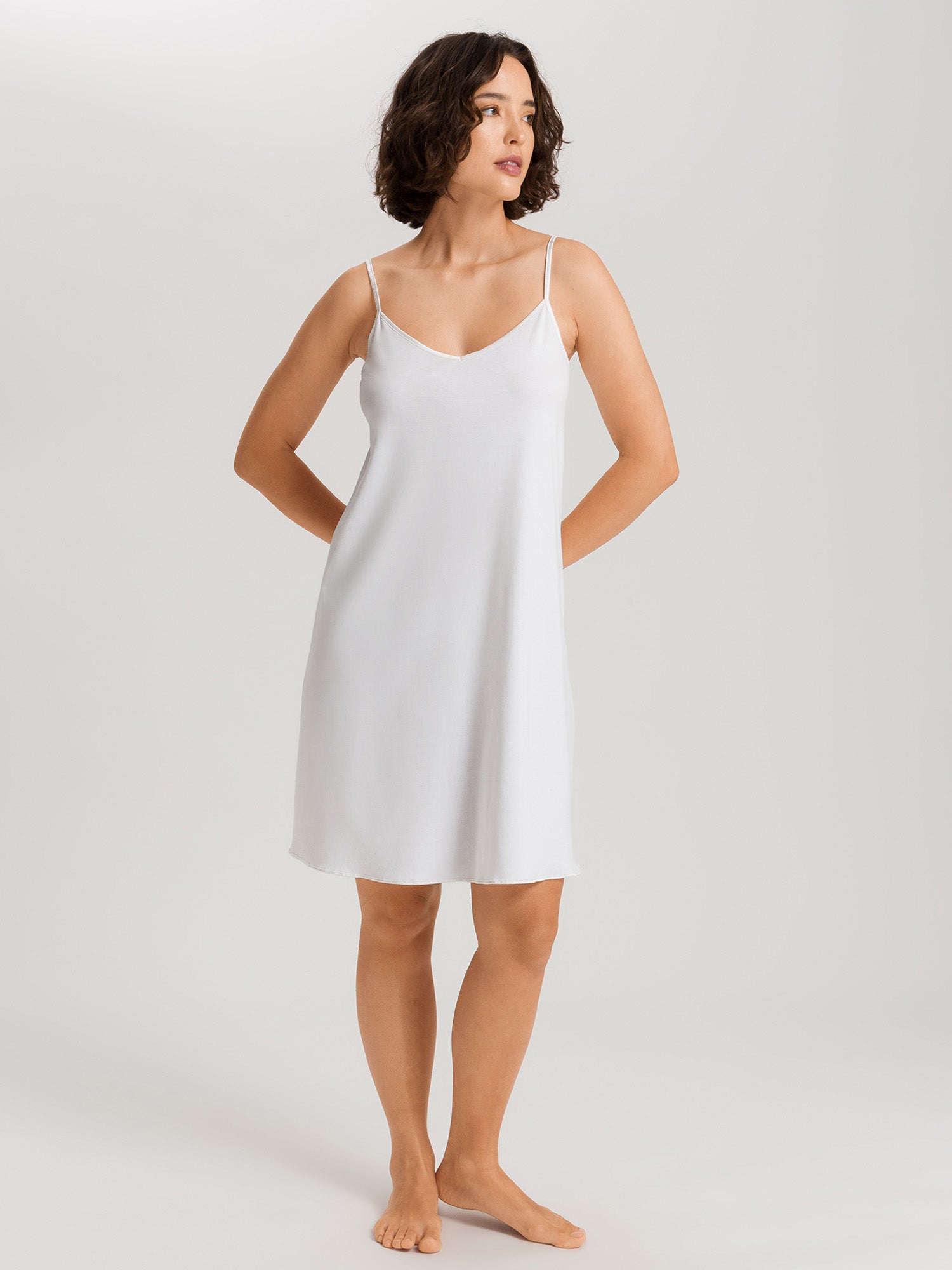 white / L
