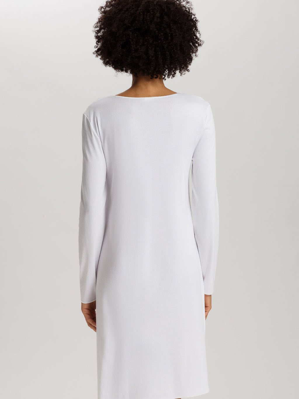 white / L