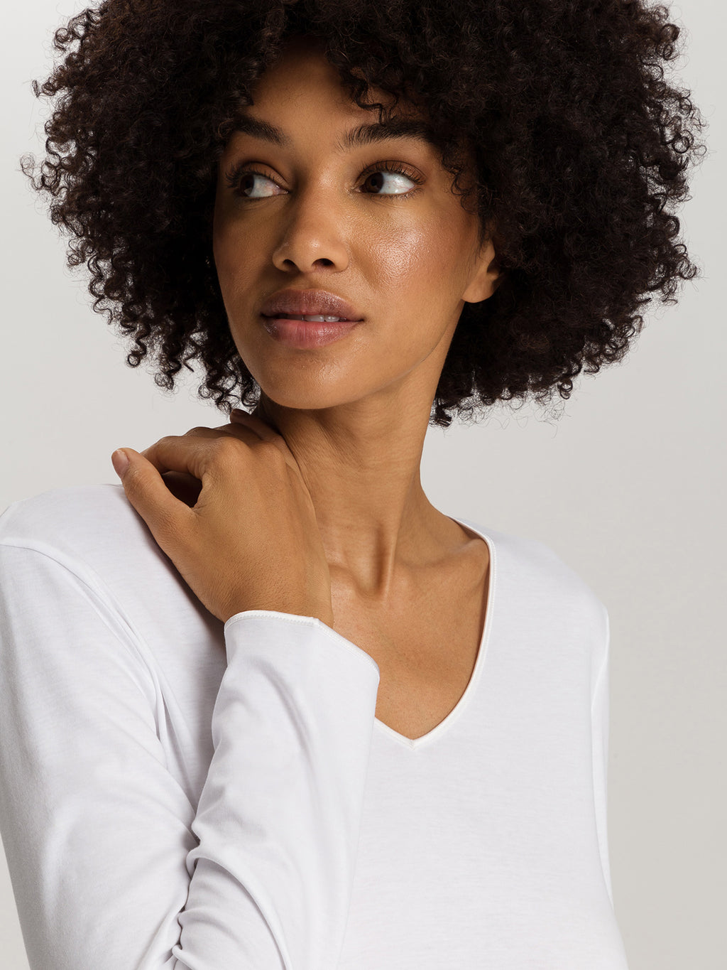 white / L