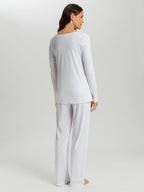 white / L