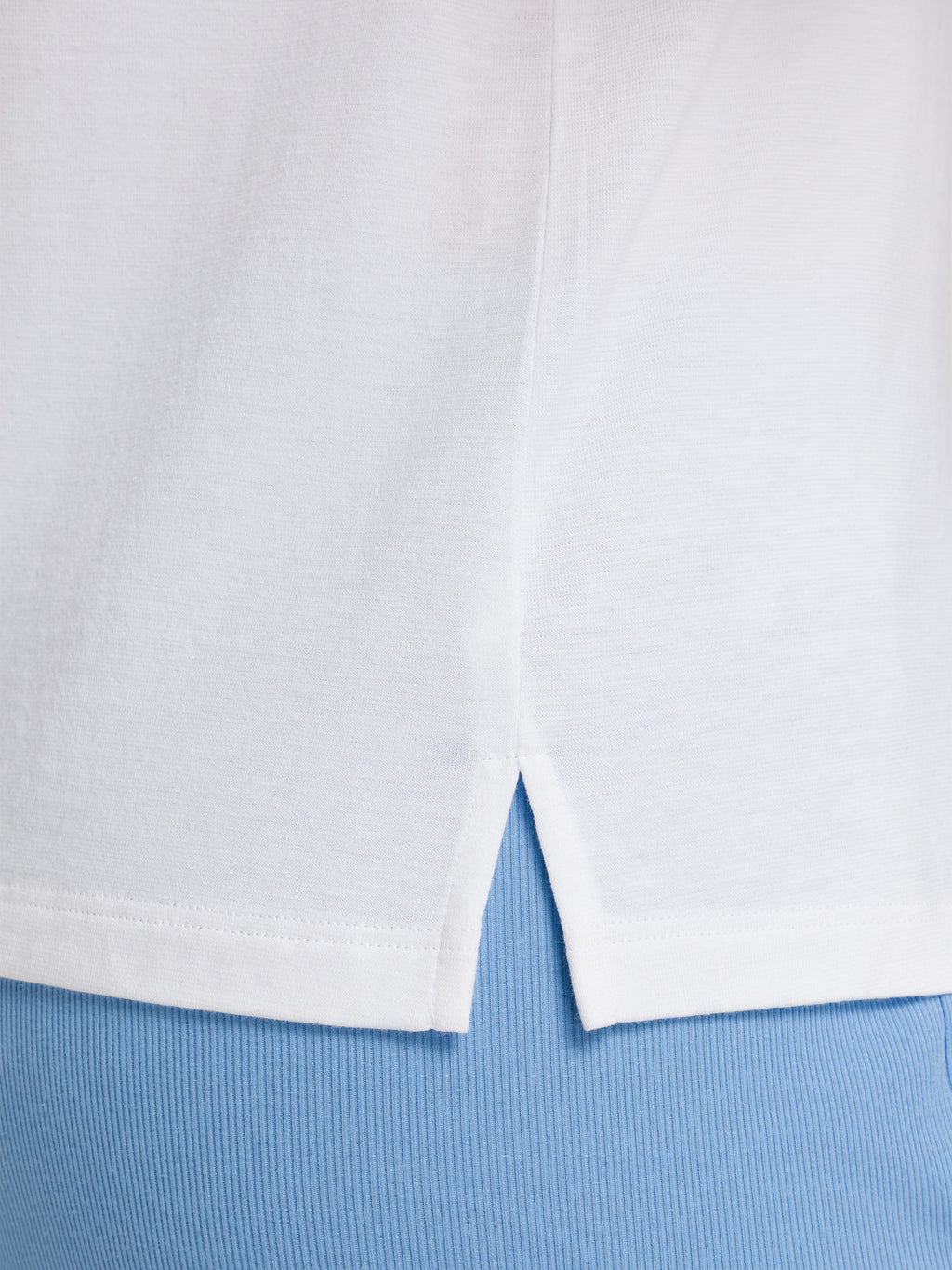 white / L