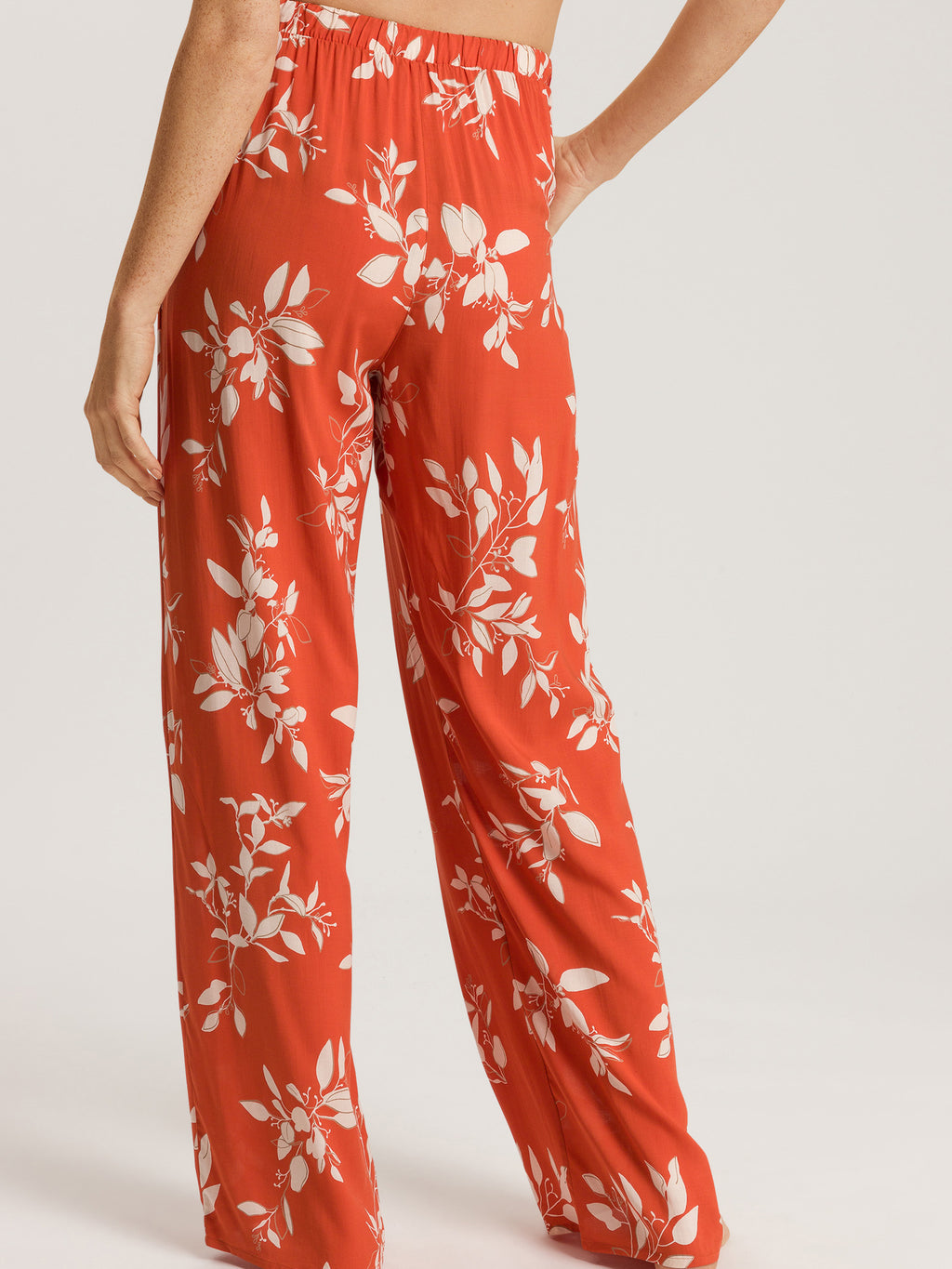 tangerine flowers / L