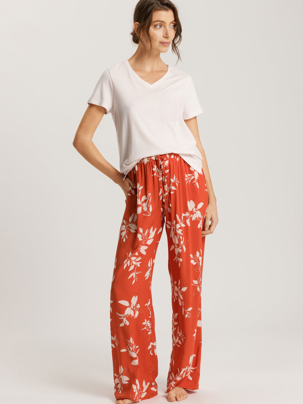 tangerine flowers / L