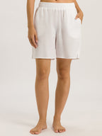 white / L