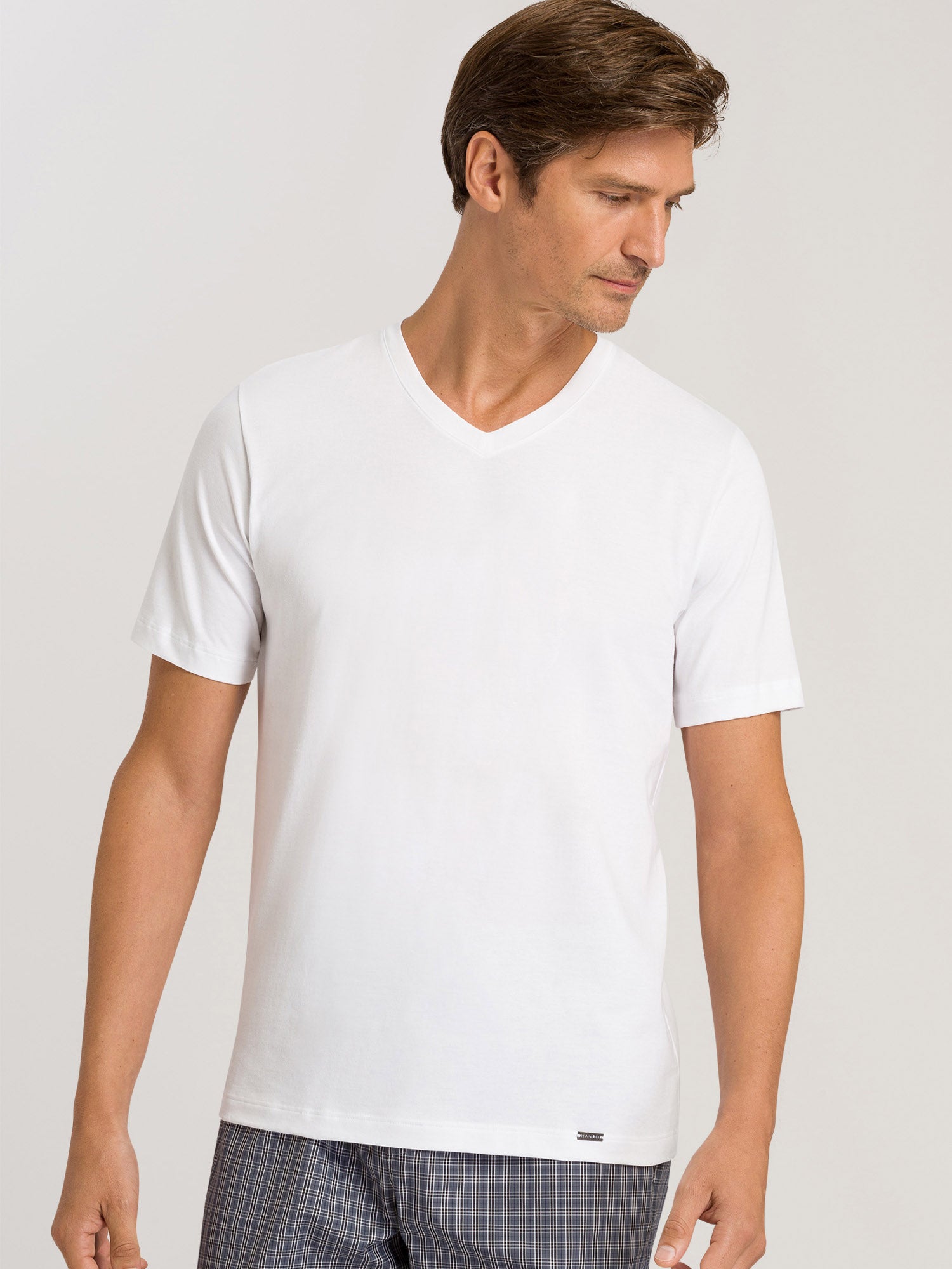 white / L