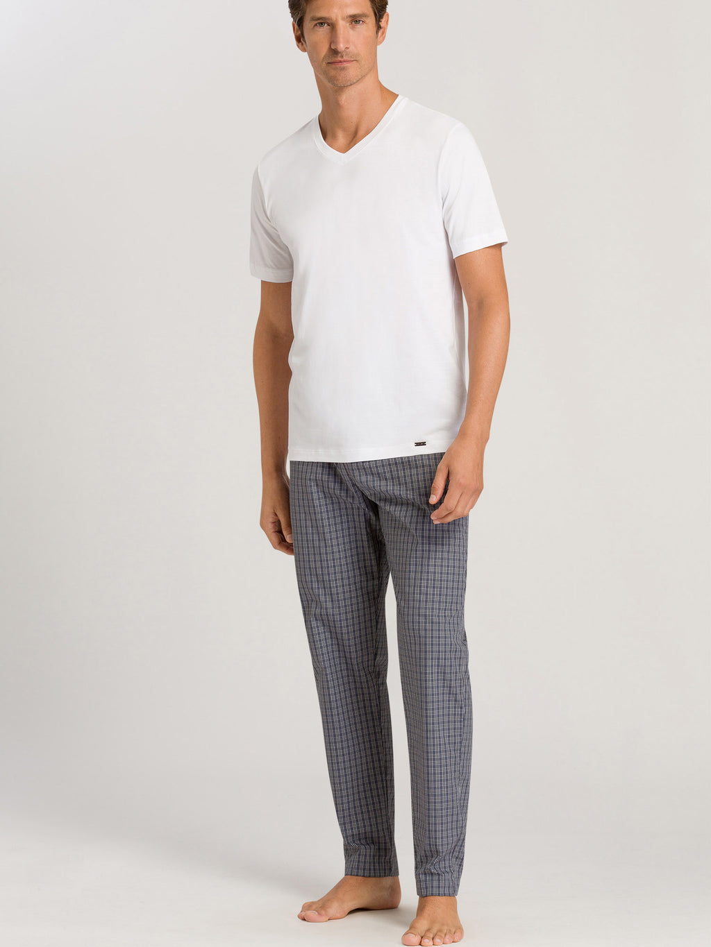 white / L
