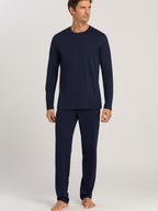 black iris / L