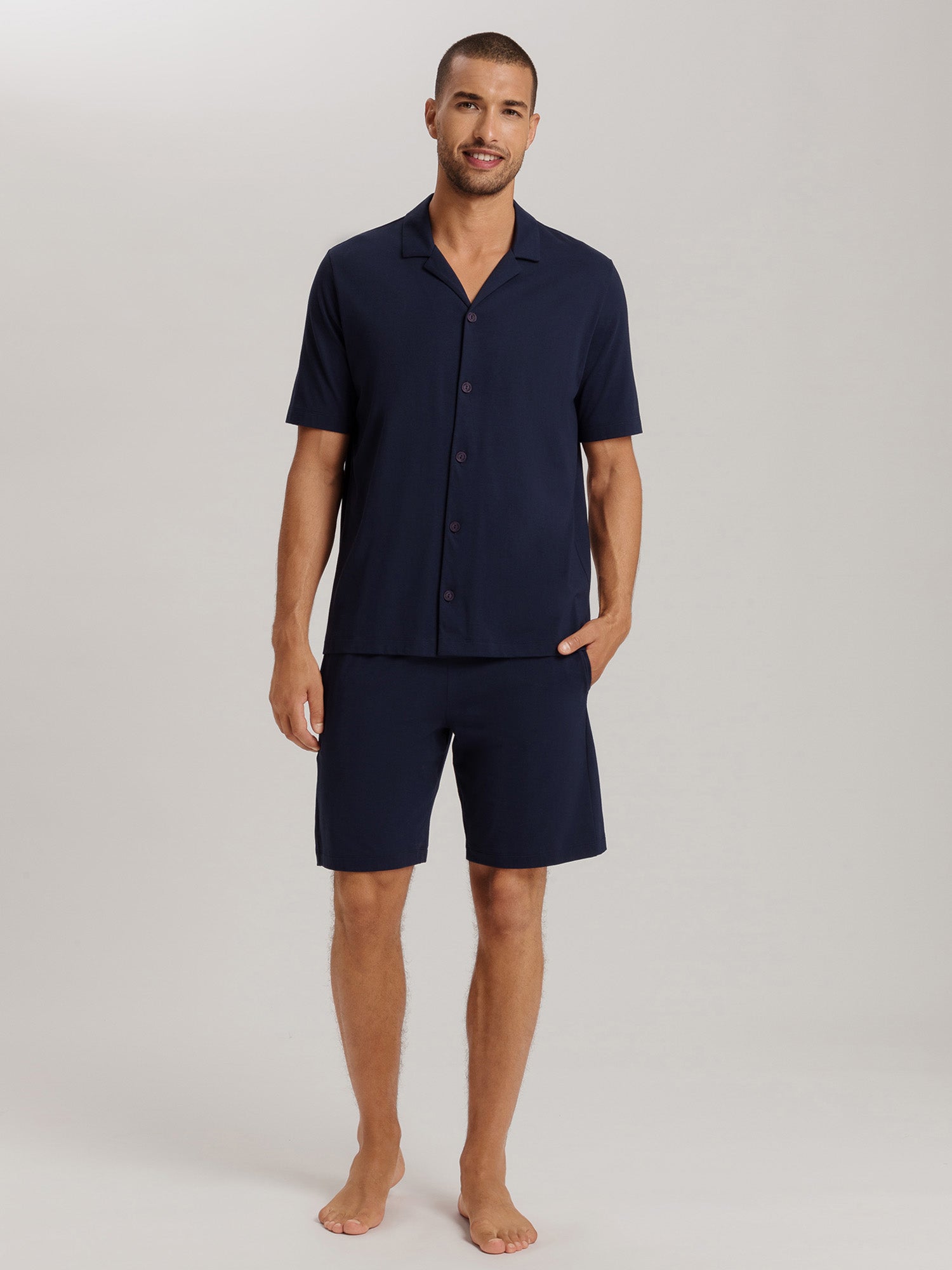 deep navy / L