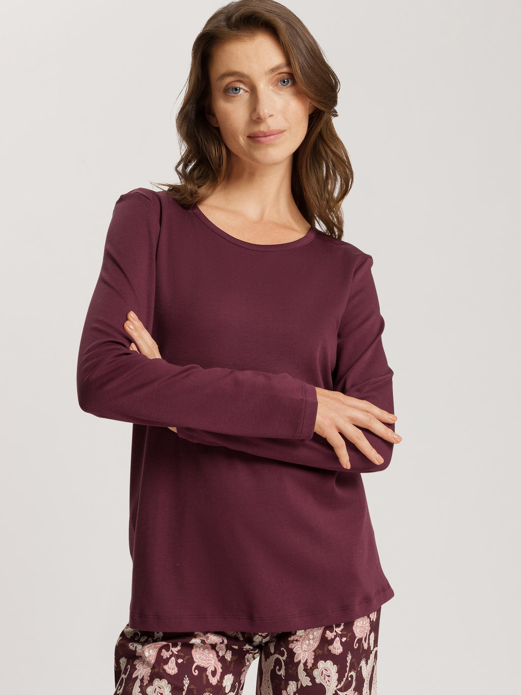 deep maroon / L