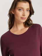 deep maroon / L