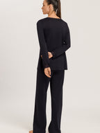 black / L